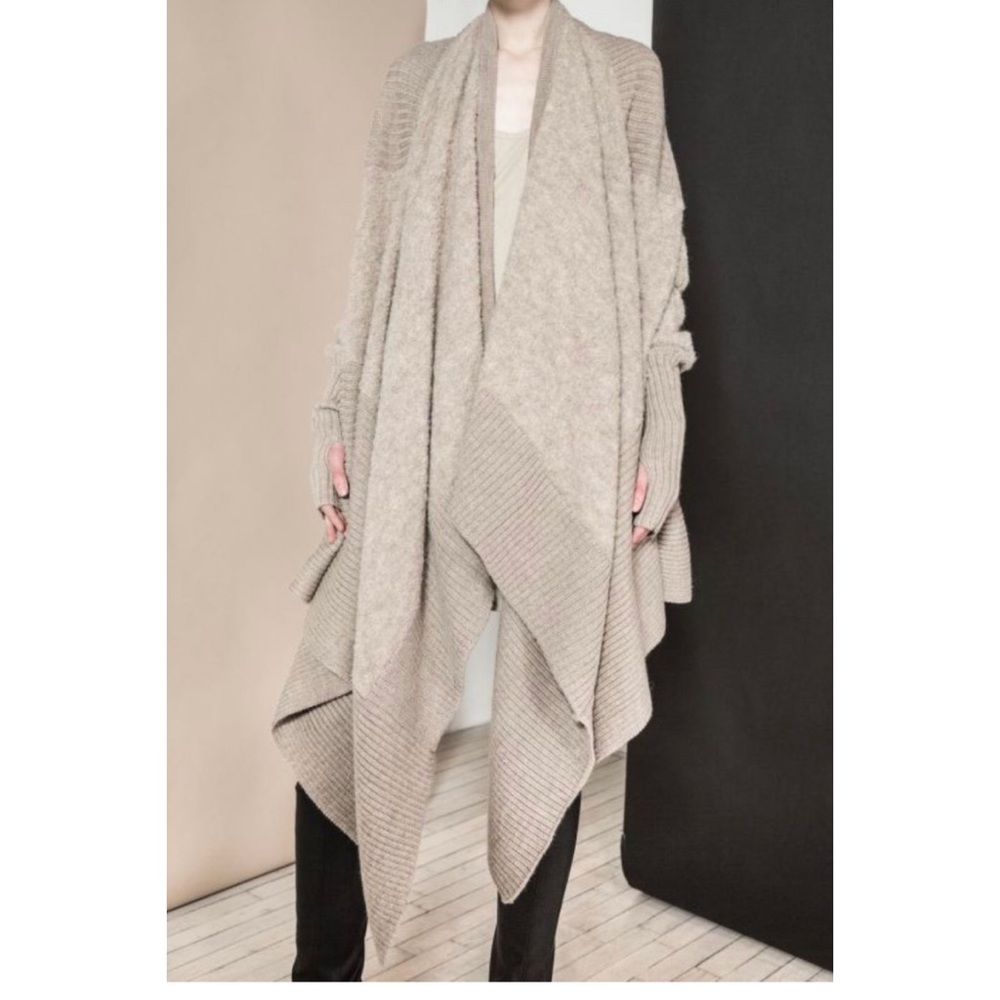 Nicholas K Novado Sweater NWT Size L 95% Alpaca